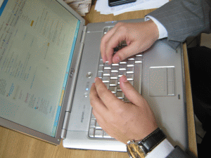 Ţara noastră are 10,6 milioane utilizatori de internet, cu vârste între 16 şi 74 de ani